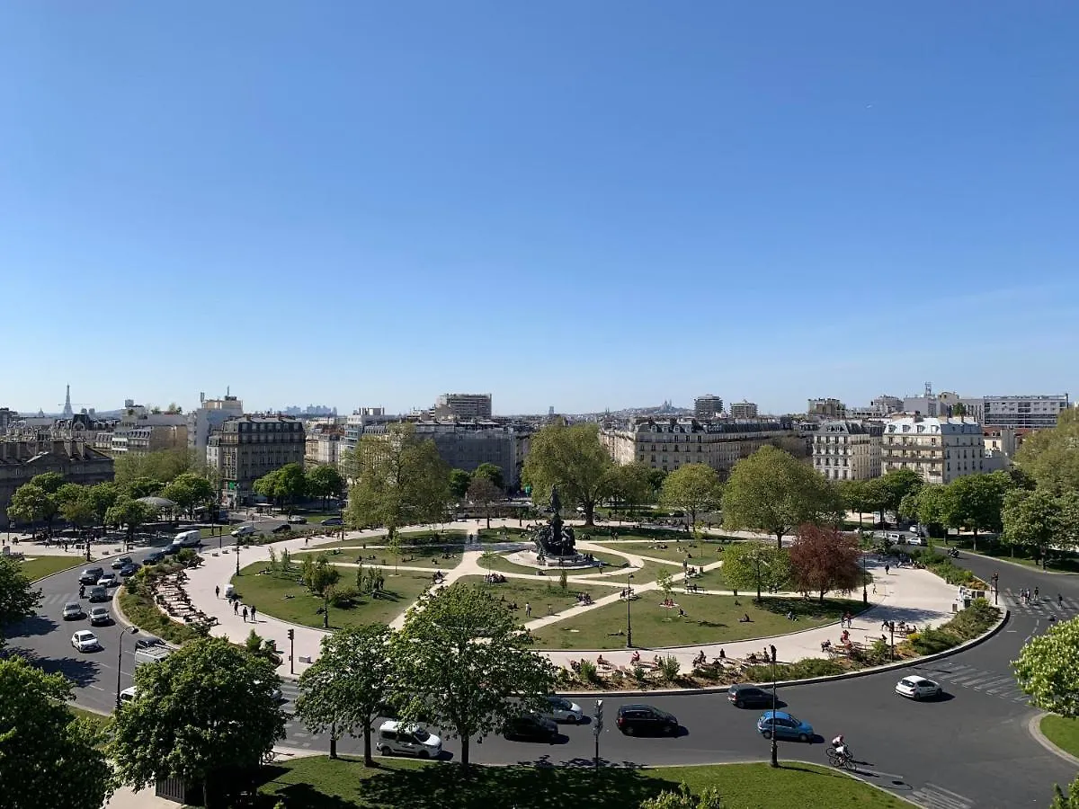 The People - Nation Paris